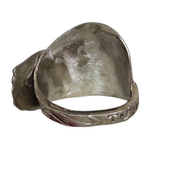 Etched Saddle Spoon Tulip Ring - Picture 3 of 5